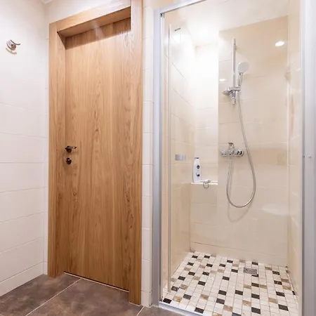 Alkos Namu Apartamentai * Połąga