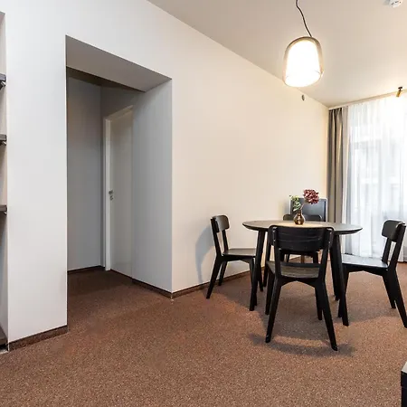 アパート Alkos Namu Apartamentai パランガ