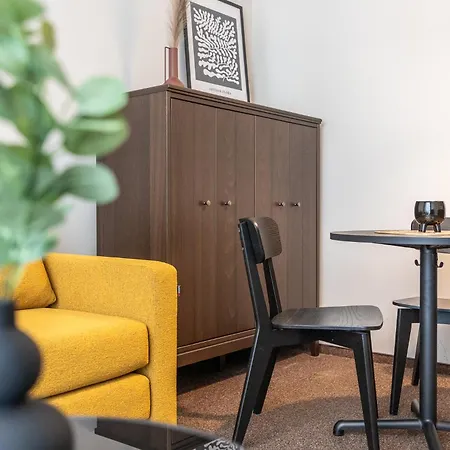 Alkos Namu Apartamentai * パランガ